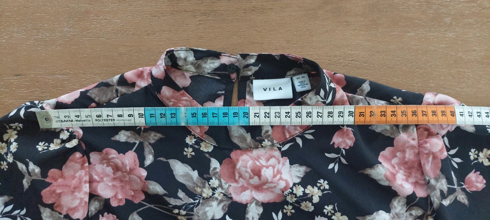 Robe longue fluide à fleurs VILA - Taille 40 (L) - Imprimé floral noir et rose – photo 7